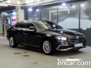 Mercedes-Benz E-Class E220d 4MATIC Exclusive 2021 года из Южной Кореи