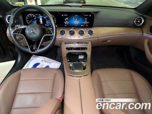 Mercedes-Benz E-Class E220d 4MATIC Exclusive 2021 года из Южной Кореи