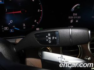 Mercedes-Benz E-Class E220d 4MATIC Exclusive 2021 года из Южной Кореи