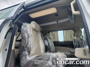 Kia Carnival 9-Seater HI-Limousine 2023 года из Южной Кореи