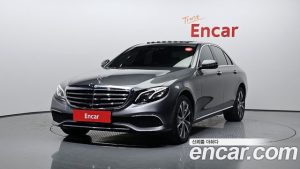 Mercedes-Benz E-Class E300e 4MATIC Exclusive 2020 года из Южной Кореи