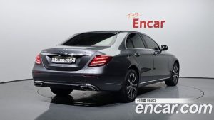 Mercedes-Benz E-Class E300e 4MATIC Exclusive 2020 года из Южной Кореи