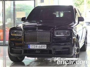 Rolls-Royce Cullinan 6.7 V12 Black Badge 2023 года из Южной Кореи