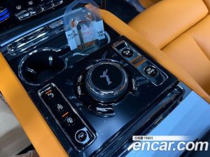 Rolls-Royce Cullinan 6.7 V12 Black Badge 2023 года из Южной Кореи