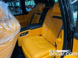 Rolls-Royce Cullinan 6.7 V12 Black Badge 2023 года из Южной Кореи