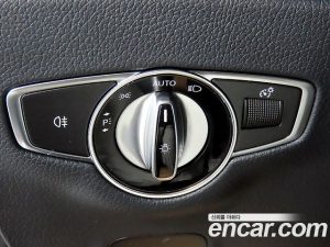 Mercedes-Benz E-Class E300e 4MATIC Exclusive 2021 года из Южной Кореи