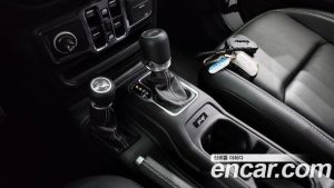 Jeep Wrangler 2.0 Overland 4Door 80th Anniversary Edition 2021 года из Южной Кореи