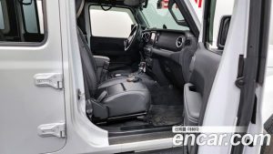 Jeep Wrangler 2.0 Overland 4Door 80th Anniversary Edition 2021 года из Южной Кореи