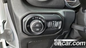 Jeep Wrangler 2.0 Overland 4Door 80th Anniversary Edition 2021 года из Южной Кореи