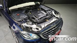 Mercedes-Benz E-Class E300 4MATIC Exclusive 2020 года из Южной Кореи