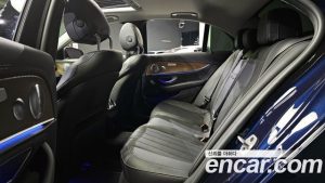 Mercedes-Benz E-Class E300 4MATIC Exclusive 2020 года из Южной Кореи