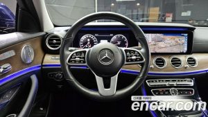 Mercedes-Benz E-Class E300 4MATIC Exclusive 2020 года из Южной Кореи