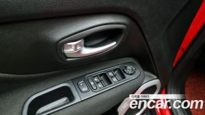 Jeep Renegade 2.4 Longitude 2020 года из Южной Кореи