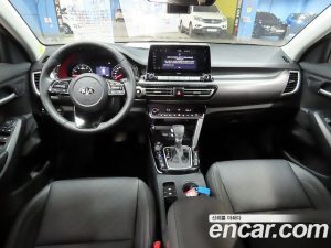 Kia Seltos Бензин 1.6 Turbo 2WD 2021 года из Южной Кореи
