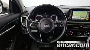 Kia Seltos Бензин 1.6 Turbo 2WD 2022 года из Южной Кореи
