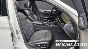 BMW 5-Series 520d M Sport Plus 2020 года из Южной Кореи