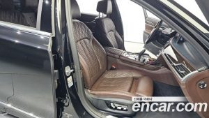 BMW 7-Series 740d xDrive Design Pure Excellence 2020 года из Южной Кореи