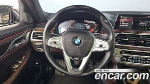 BMW 7-Series 740d xDrive Design Pure Excellence 2020 года из Южной Кореи