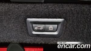BMW 7-Series 740d xDrive Design Pure Excellence 2020 года из Южной Кореи