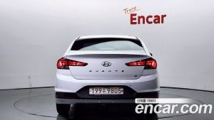 Hyundai AVANTE 1.6 2020 года из Южной Кореи