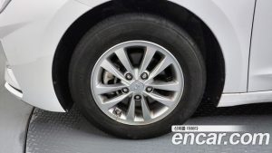 Hyundai AVANTE 1.6 2020 года из Южной Кореи