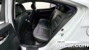 Hyundai AVANTE 1.6 2020 года из Южной Кореи
