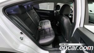 Hyundai AVANTE 1.6 2020 года из Южной Кореи