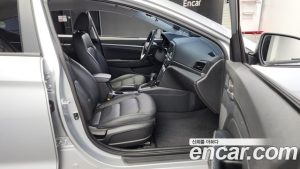 Hyundai AVANTE 1.6 2020 года из Южной Кореи