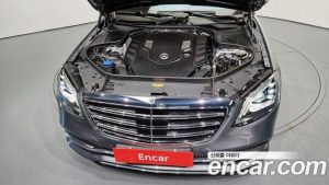 Mercedes-Benz S-Class S560L 4MATIC 2020 года из Южной Кореи