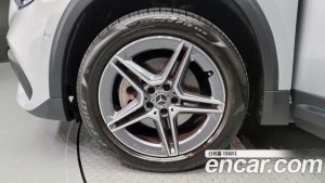 Mercedes-Benz GLA-Class GLA250 4MATIC 2021 года из Южной Кореи