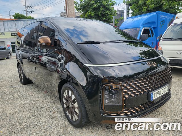Hyundai Staria 4WD Lounge 9-Seater 2022 года из Кореи