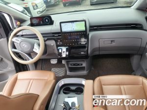 Hyundai Staria 4WD Lounge 9-Seater 2022 года из Южной Кореи