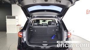 Renault-KoreaSamsung QM6 2.0 GDe RE Signature 2WD 2020 года из Южной Кореи