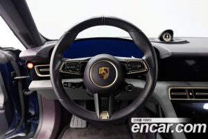 Porsche Taycan 4S 2021 года из Южной Кореи