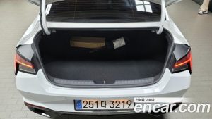 Hyundai AVANTE 1.6 2021 года из Южной Кореи