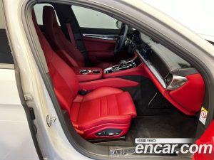 Porsche Panamera 2.9 AWD E-하이브리드 платина Edition 2023 года из Южной Кореи