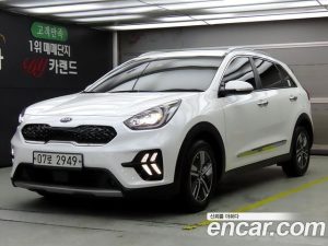 Kia Niro 1.6 HEV 2020 года из Южной Кореи