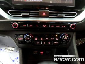 Kia Niro 1.6 HEV 2020 года из Южной Кореи