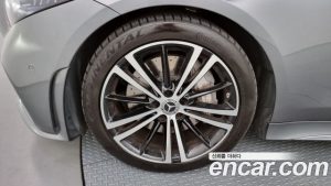 Mercedes-Benz CLS-Class CLS300d AMG Line 2020 года из Южной Кореи