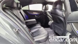 Mercedes-Benz CLS-Class CLS300d AMG Line 2020 года из Южной Кореи