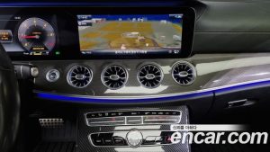 Mercedes-Benz CLS-Class CLS300d AMG Line 2020 года из Южной Кореи