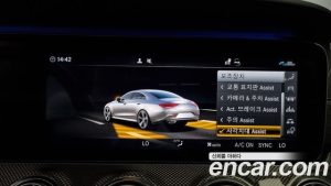Mercedes-Benz CLS-Class CLS300d AMG Line 2020 года из Южной Кореи