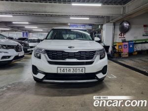 Kia Seltos Дизель 1.6 2WD 2022 года из Южной Кореи