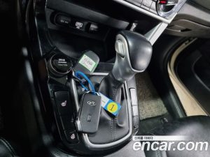 Kia Seltos Дизель 1.6 2WD 2022 года из Южной Кореи