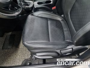 Kia Seltos Дизель 1.6 2WD 2022 года из Южной Кореи