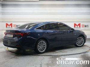 Toyota Avalon 2.5 HYBRID 2020 года из Южной Кореи