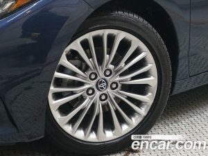 Toyota Avalon 2.5 HYBRID 2020 года из Южной Кореи