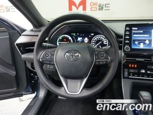Toyota Avalon 2.5 HYBRID 2020 года из Южной Кореи