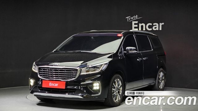 Kia Carnival Бензин 9-Seater Noblesse Special 2020 года из Кореи