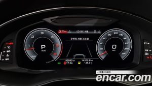 Audi Q8 45 TDI 4WD Premium 2020 года из Южной Кореи